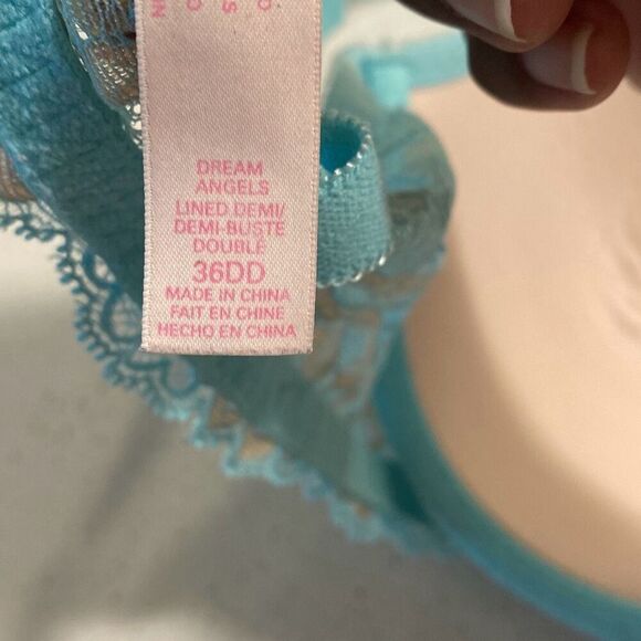 Victoria’s Secret dream angels lined Demi bra size 36DD ￼ - Picture 6 of 6